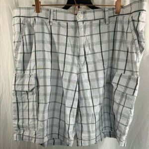Men's Faded Glory Grey/White Plaid Shorts Size 44